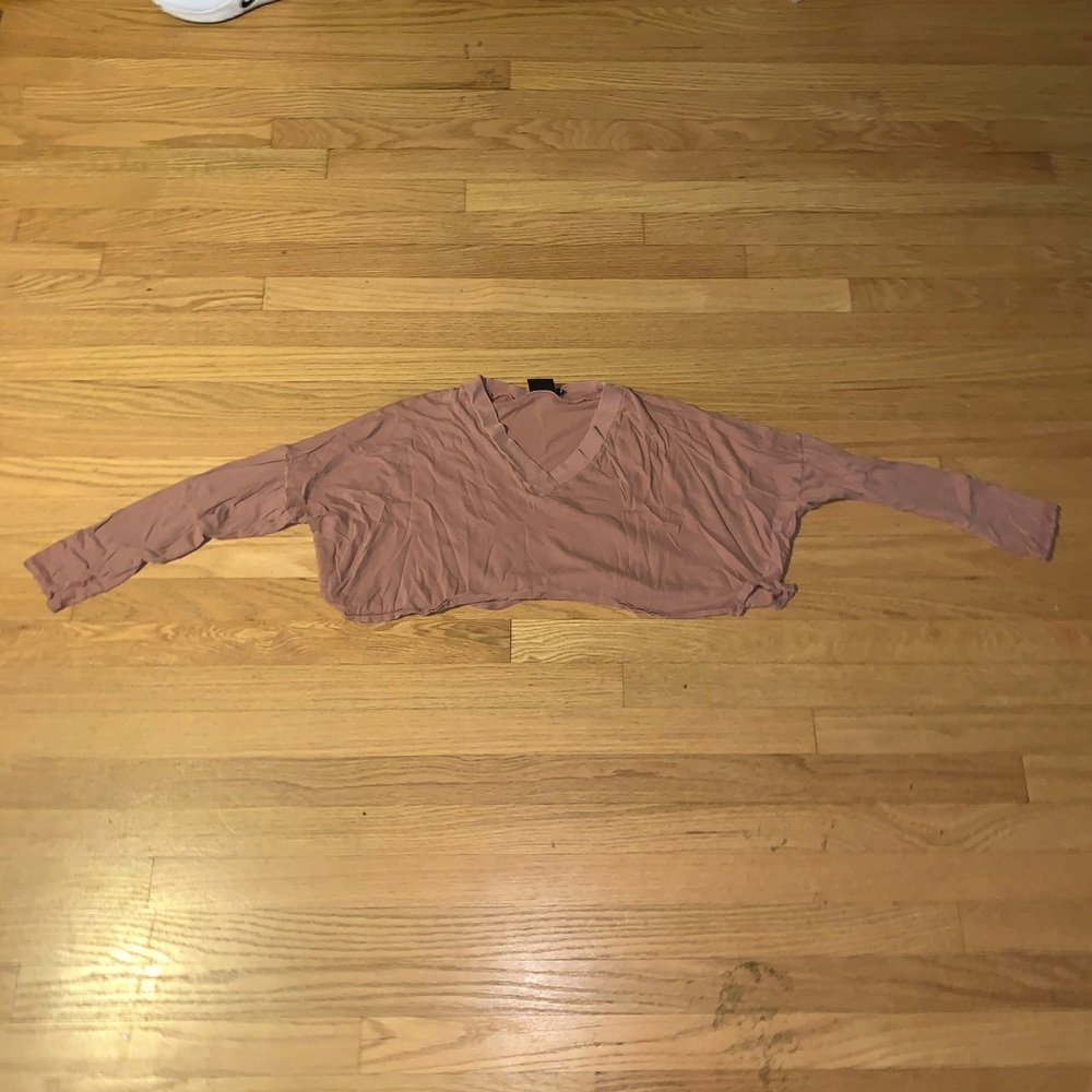 URBAN OUTFITTERS tee